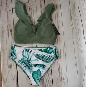 Kara and Kate boho leaf print ruffled bikini green Medium